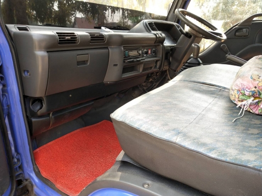 ขาย 6 ล้อโดยสาร isuzu 130 เเรงม้า เครื่องเทอร์โบ รถห้างเเท้ ยาว 4.3 เมตร สภาพสวย