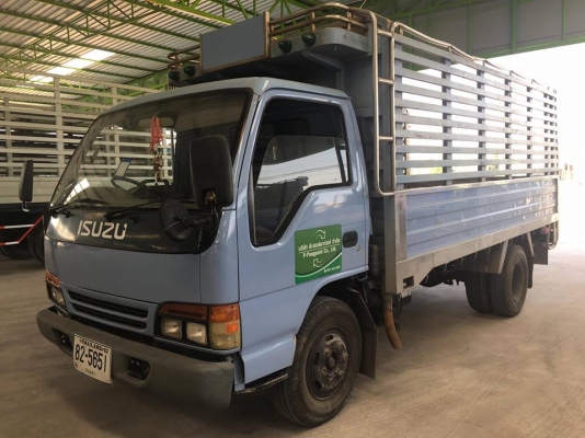 ดาวน์80,000 ขายรถ6ล้อ NPR 120แรง ฝาขาว ปี42 กระบะเลส ภายในสวย เอกสารพร้อมโอน ราคา390,000 สนใจโทร 090