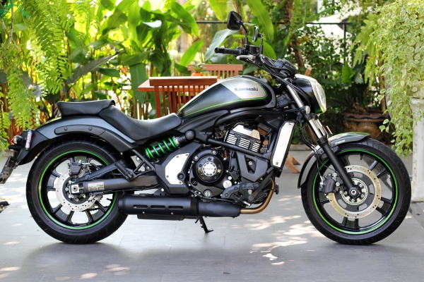 KAWASKI VULCAN 650 s รถบ้านมือแรกวิ่งแค่ 900KM KAWASKI VULCAN 650 s รถบ้านมือแรกวิ่งแค่ 900KM