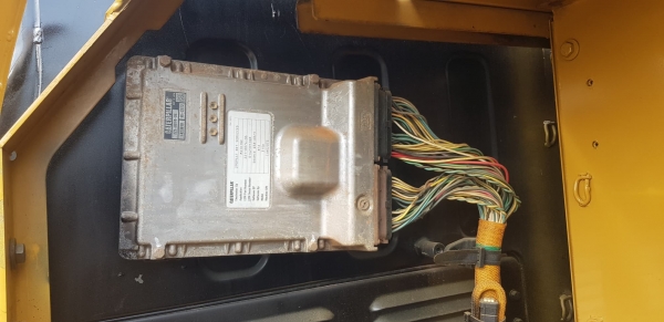 CATERPILLAR 315D L (086-5003800 ท่าม่วงแทรกเตอร์)