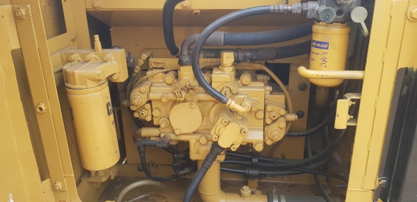 CATERPILLAR 315D L (086-5003800 ท่าม่วงแทรกเตอร์)