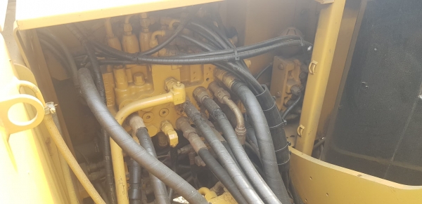 CATERPILLAR 315D L (086-5003800 ท่าม่วงแทรกเตอร์)