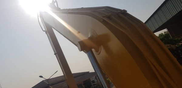 KOMATSU PC200-6 บูมยาว (086-5003800 ท่าม่วงแทรกเตอร์)