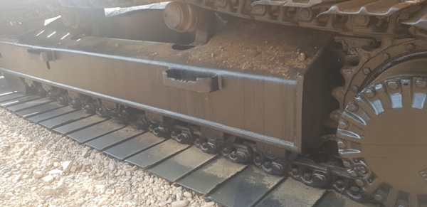 KOMATSU PC200-6 บูมยาว (086-5003800 ท่าม่วงแทรกเตอร์)