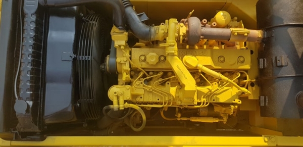 KOMATSU PC200-6 บูมยาว (086-5003800 ท่าม่วงแทรกเตอร์)