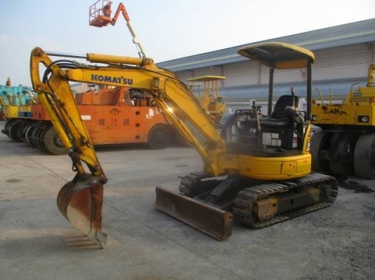 เคลียร์สต๊อค 3ตัน ขาย PC30MR-2 ปี2006 จากญี่ปุ่นแท้ๆ สภาพดีๆ 092-929-9942 ธีรเทพ