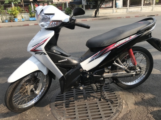 ขายรถปี61 Honda Wave110i เครื่องหัวฉีด ดิสเบรค รถพร้อมใช้ เอกสารเล่มทะเบียนครบ อยู่ห้วยขวาง กทม.ขายถ