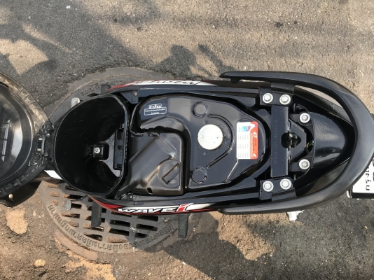 ขายรถปี61 Honda Wave110i เครื่องหัวฉีด ดิสเบรค รถพร้อมใช้ เอกสารเล่มทะเบียนครบ อยู่ห้วยขวาง กทม.ขายถ
