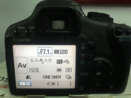 ขายกล้องDSLR CANON EOS Kiss x3(500D)เลนส์EFS 17-85สวยๆใช้งานปกติ อุปกรณ์ครบ อยู่ห้วยขวาง กทม.ขายถูกราคา 7,500บาท โทร:0815818666 ปรีชา ไลน์ไอดี : CHAMAHA