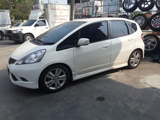 ฝากขายโช้คเดิม+สปริงแท้ ติดรถ Honda Jazz ปี14 ตัว GE