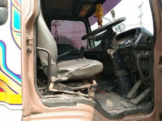ISUZU 270