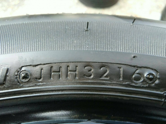 ขายยาง 195/50R16 บริดจสโตน ปี16 ตุ่มยางใหม่อยู่ทุกเส้น ชุดละ 3500 บาท พร้อมใส่ ถ่วง ฟรี ขายยาง 195/50R16 บริดจสโตน ปี16 ตุ่มยางใหม่อยู่ทุกเส้น ชุดละ 3500 บาท พร้อมใส่ ถ่วง ฟรี