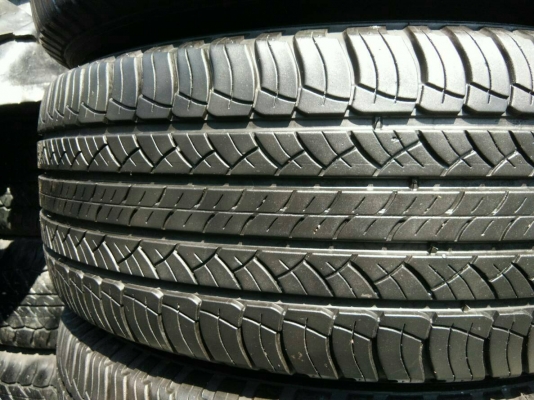 ขายยาง 265/60R18 มิชลิน ปี17 ดอกเต็มสวยสดมาก ชุดละ 6900 บาท พร้อมใส่ ถ่วง ฟรี ขายยาง 265/60R18 มิชลิน ปี17 ดอกเต็มสวยสดมาก ชุดละ 6900 บาท พร้อมใส่ ถ่วง ฟรี