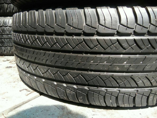ขายยาง 265/60R18 มิชลิน ปี17 ดอกเต็มสวยสดมาก ชุดละ 6900 บาท พร้อมใส่ ถ่วง ฟรี
