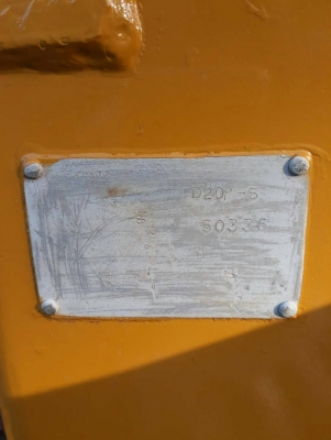 ขายรถแทรคเตอร์ KOMATSU D20P-5 สไลด์ใบมีด ราคา 185000