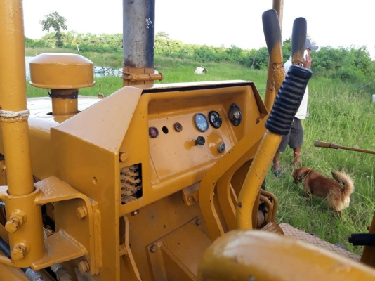 ขายรถแทรคเตอร์ KOMATSU D20P-5 สไลด์ใบมีด ราคา 185000