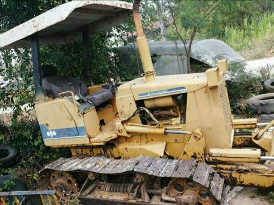 ขายรถแทรคเตอร์ KOMATSU D20P-6 สไลด์ใบมีดได้ 6 ทิศทาง ราคา 185000