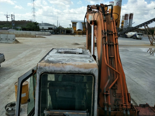 ขายรถแบคโฮ DAEWOO DH220LC เอกสารเล่มทะเบียน ราคา 350000