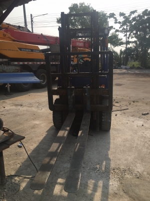 รถฟอร์คลิฟทโตโยต้า2ตันรุ่น5 ดีเซลขายด่วน 70000