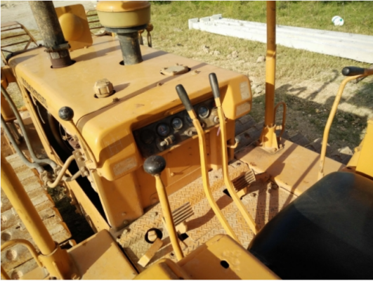 แทรกเตอร์ KOMATSU 40P พร้อมใช้ แทรกเตอร์ KOMATSU 40P พร้อมใช้
