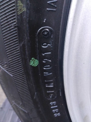 ล้อกะทะขอบ15พร้อมยางดันลอปถอดศูนป้ายแดง215/70/15ปี19 ล้อกะทะขอบ15พร้อมยางดันลอปถอดศูนป้ายแดง215/70/15ปี19