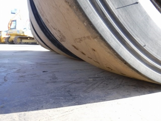 ขายบดล้อยาง7ล้อ ยี่ห้อ SAKAI รุ่น T600C