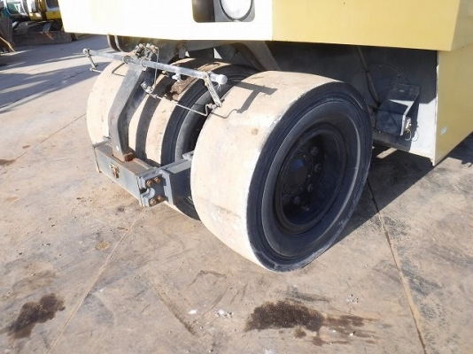 ขายบดล้อยาง7ล้อ ยี่ห้อ SAKAI รุ่น T600C