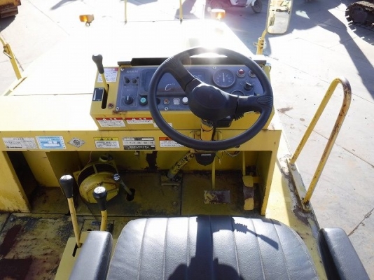 ขายบดล้อยาง7ล้อ ยี่ห้อ SAKAI รุ่น T600C