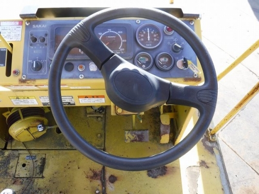 ขายบดล้อยาง7ล้อ ยี่ห้อ SAKAI รุ่น T600C