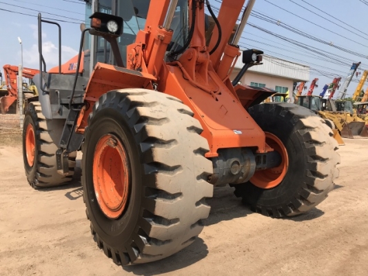 ขายรถตักล้อยาง HITACHI ZW250 ปี 2012 นำเข้าเองจากญี่ปุ่น สภาพสวยพร้อมใช้ มีVDOการทำงานครับ ขายรถตักล้อยาง HITACHI ZW250 ปี 2012 นำเข้าเองจากญี่ปุ่น สภาพสวยพร้อมใช้ มีVDOการทำงานครับ