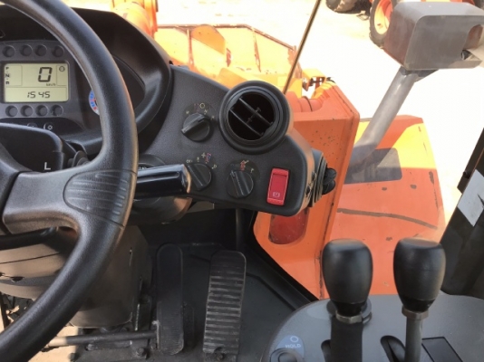 ขายรถตักล้อยาง HITACHI ZW250 ปี 2012 นำเข้าเองจากญี่ปุ่น สภาพสวยพร้อมใช้ มีVDOการทำงานครับ ขายรถตักล้อยาง HITACHI ZW250 ปี 2012 นำเข้าเองจากญี่ปุ่น สภาพสวยพร้อมใช้ มีVDOการทำงานครับ