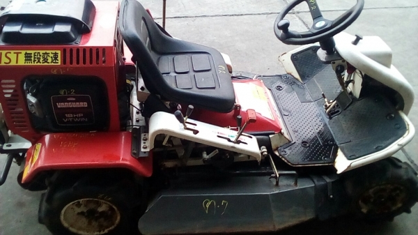 รถตัดหญ้านั่งขับ 18  HP OREC