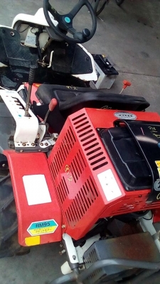 รถตัดหญ้านั่งขับ 18  HP OREC