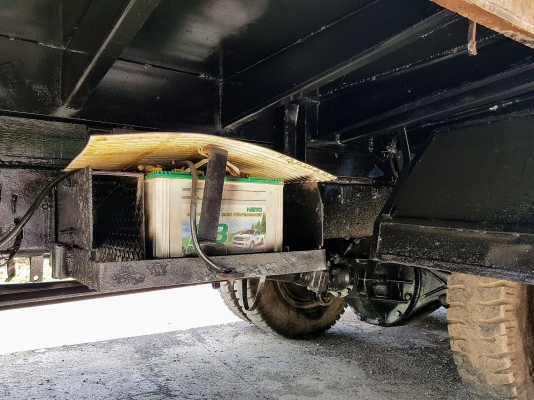 Isuzu หัวยาว เพลาเดียว ,ดั๊ม ,กะบะไม้  พวงมาลัยพาวเวอร์, ช่วงล่างใหญ่  เครื่อง EH700 (170 แรงม้า) 6 เกียร์ ยางเต็ม  สภาพพร้อมใช้งาน