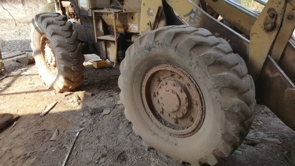 ขายตามสภาพ รถตัก CAT 910 80U รถต้องเก็บเช็คสภาพก่อนใช้งาน เครื่องไม่ติด เกียร์ดี ยางสวย ราคาต่อรองได้