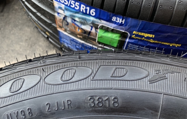 ยางใหม่ 185-55-16 Goodyear ขนอุยๆ เส้นสีจัดๆ ยางใหม่ 185-55-16 Goodyear ขนอุยๆ เส้นสีจัดๆ