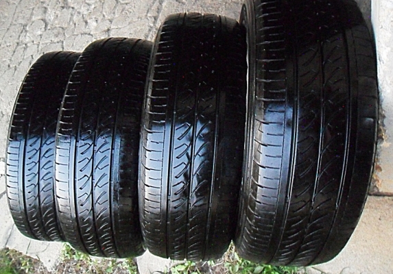 ยางกระบะ-รถตู้ ขอบ16 ไฟร์สโตน 215-65-16 ใช้จริงกลางปี17 ดอก 7มิล เส้นละ750