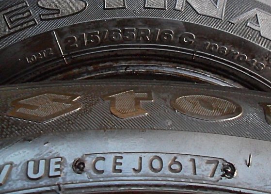 ยางกระบะ-รถตู้ ขอบ16 ไฟร์สโตน 215-65-16 ใช้จริงกลางปี17 ดอก 7มิล เส้นละ750