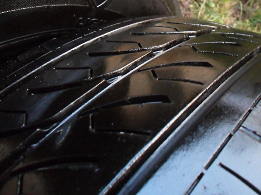 ยางกระบะ-รถตู้ ขอบ16 ไฟร์สโตน 215-65-16 ใช้จริงกลางปี17 ดอก 7มิล เส้นละ750