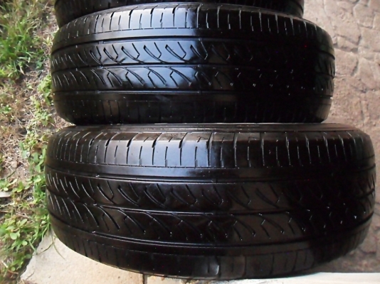 ยางกระบะ-รถตู้ ขอบ16 ไฟร์สโตน 215-65-16 ใช้จริงกลางปี17 ดอก 7มิล เส้นละ750