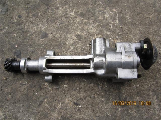 ปั้มน้ำมันเครื่อง isuzu 2500