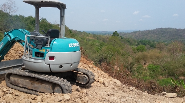 KOBELCO UR30