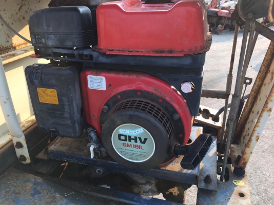 รถบรรทุกตีนตะขาบ รุ่นใหญ่ เดินตาม ยี่ห้อ MITSUBISHI เครื่องยนต์เบนซิน 7แรง