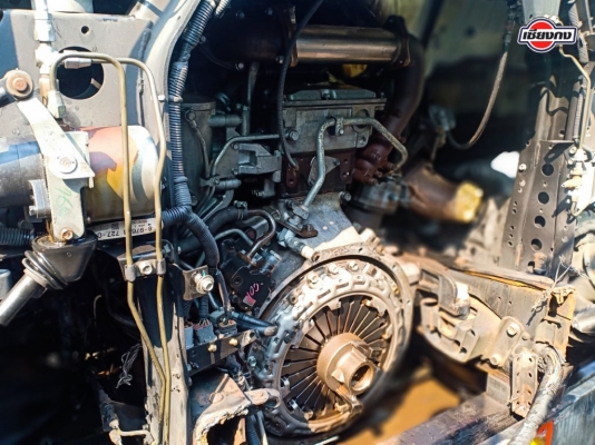 หัวเก๋ง ISUZU GIGA / พร้อมเครื่อง 6UZ1 Turbo 360 แรงม้า หัวเก๋ง ISUZU GIGA / พร้อมเครื่อง 6UZ1 Turbo 360 แรงม้า