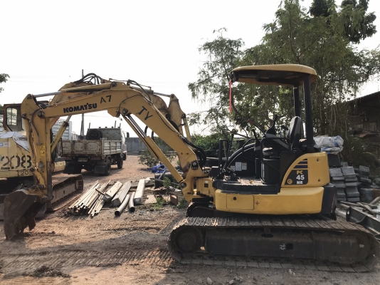 ขายรถขุดไฮดรอลิค KOMATSU PC45MR-3