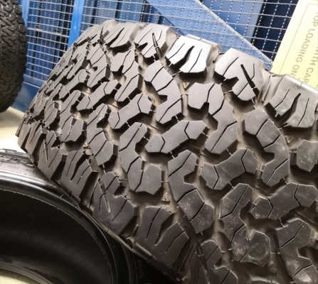 ขายยาง BF ko2 AllTerrain 265/60/18 USA. สภาพใหม่มาก ใช้น้อย ไม่เคยปะ 4เส้น ขายยาง BF ko2 AllTerrain 265/60/18 USA. สภาพใหม่มาก ใช้น้อย ไม่เคยปะ 4เส้น