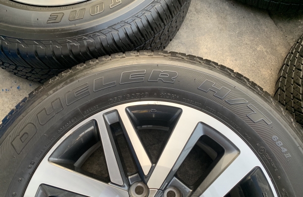 ล้อแม็ก Toyota New Fortuner ขอบ 18 พร้อมยาง 265-60-18 Bridgestone ปี 16 สภาพดี ดอกเต็มๆทุกเส้น