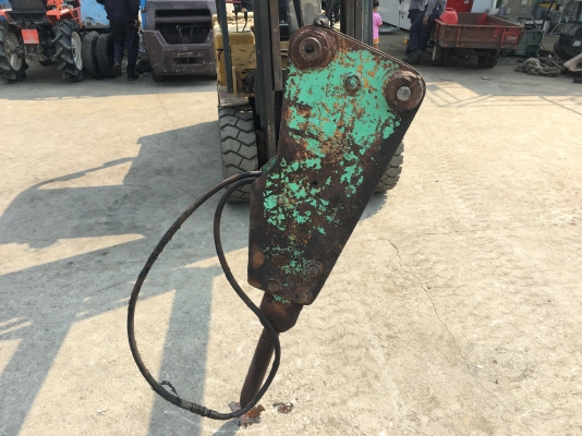 หัวแย็ก ติดรถขุด ยี่ห้อ FURUKAWA รุ่น HB3G