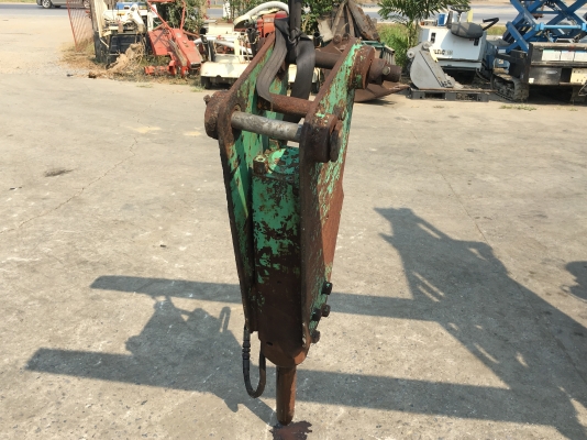 หัวแย็ก ติดรถขุด ยี่ห้อ FURUKAWA รุ่น HB3G