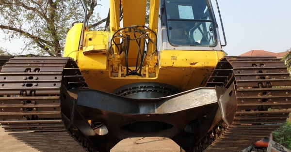 PC128US-2E1  KOMATSU สวยๆเครื่องโคมัตสุ   @950,000บาท เครื่องดีปั่มแรง นอกเพิ่งนำเข้ามาใหม่ยังไม่เคยใช้งานในเมืองไทยเลย เครื่องดีปั้มเเรงไฟฟ้าครบพร้อมใช้บูมอาร์มสวยช่างล่างดีรถสวยเร็วแรงไม่โหลดพร้อมใช้เดิมๆเอกสารอินวอยล์สนใจคลิ๊ก ☎ 081-989-1989 หรั่งครับ
